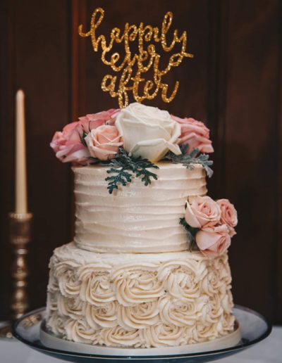 buttercream textures wedding cake