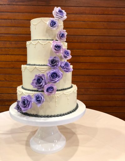 ombre purple roses wedding cake