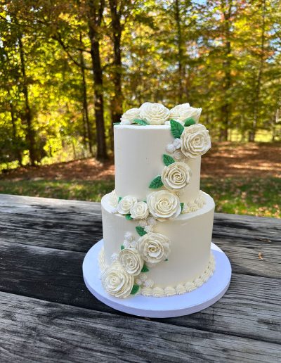 2-tier cake with buttercream flowers